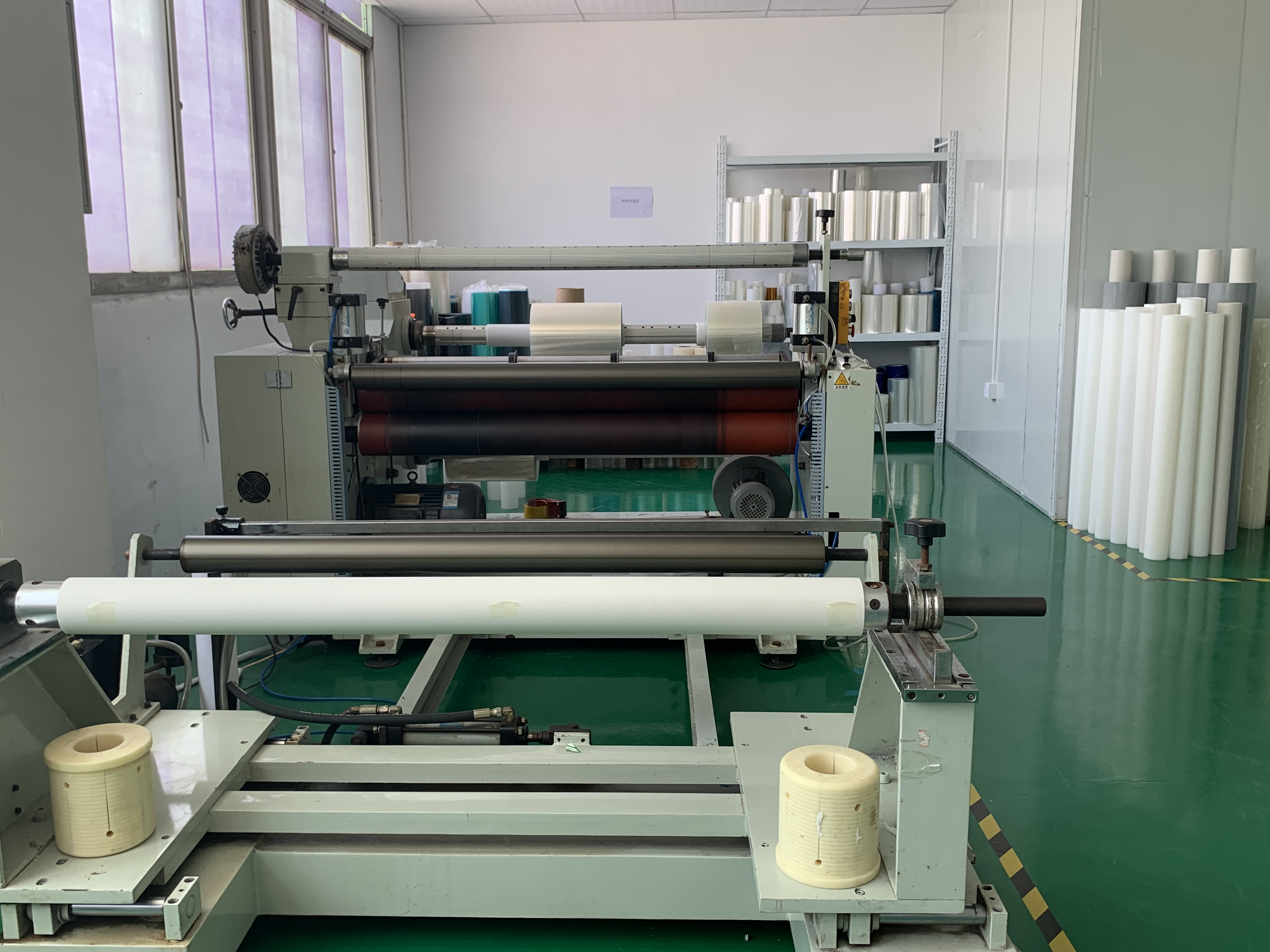 生产设备--覆膜机